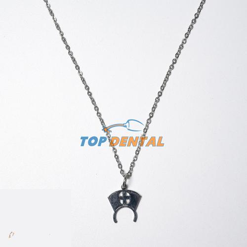 DIJE VINCHA ENFERMERA + CADENA - ML