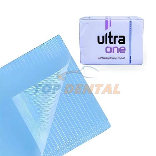 MD ULTRA ONE COMPRESAS DESCARTABLES LISAS CELESTE X50 UNI